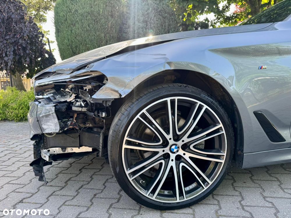 BMW Seria 5 520d M Sport - 31