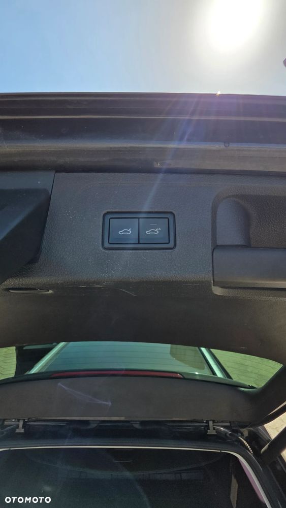 Volkswagen Passat 2.0 TDI BMT Highline - 21