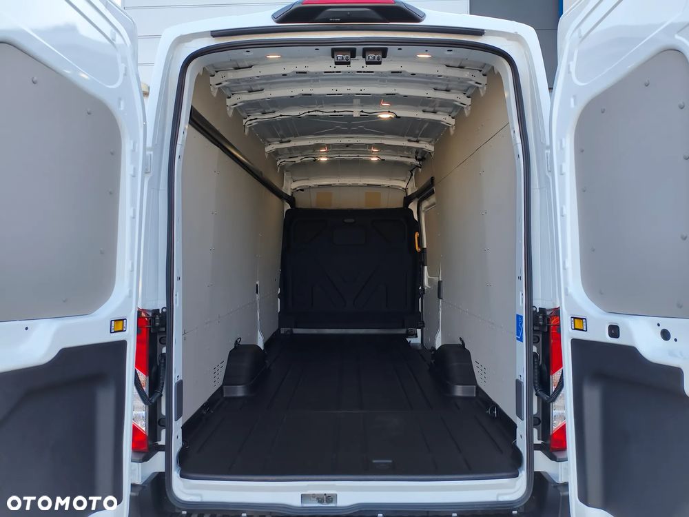 Ford E-Transit - 3