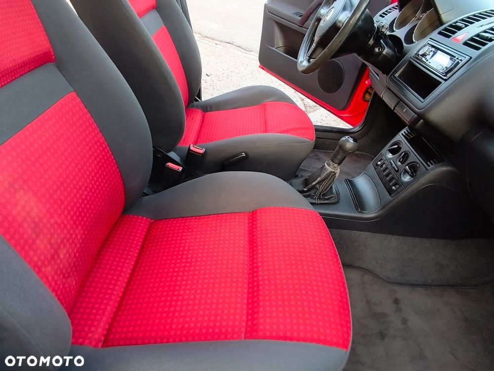 Volkswagen Polo - 18