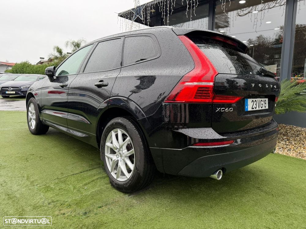 Volvo XC 60 2.0 D4 Momentum Geartronic - 11