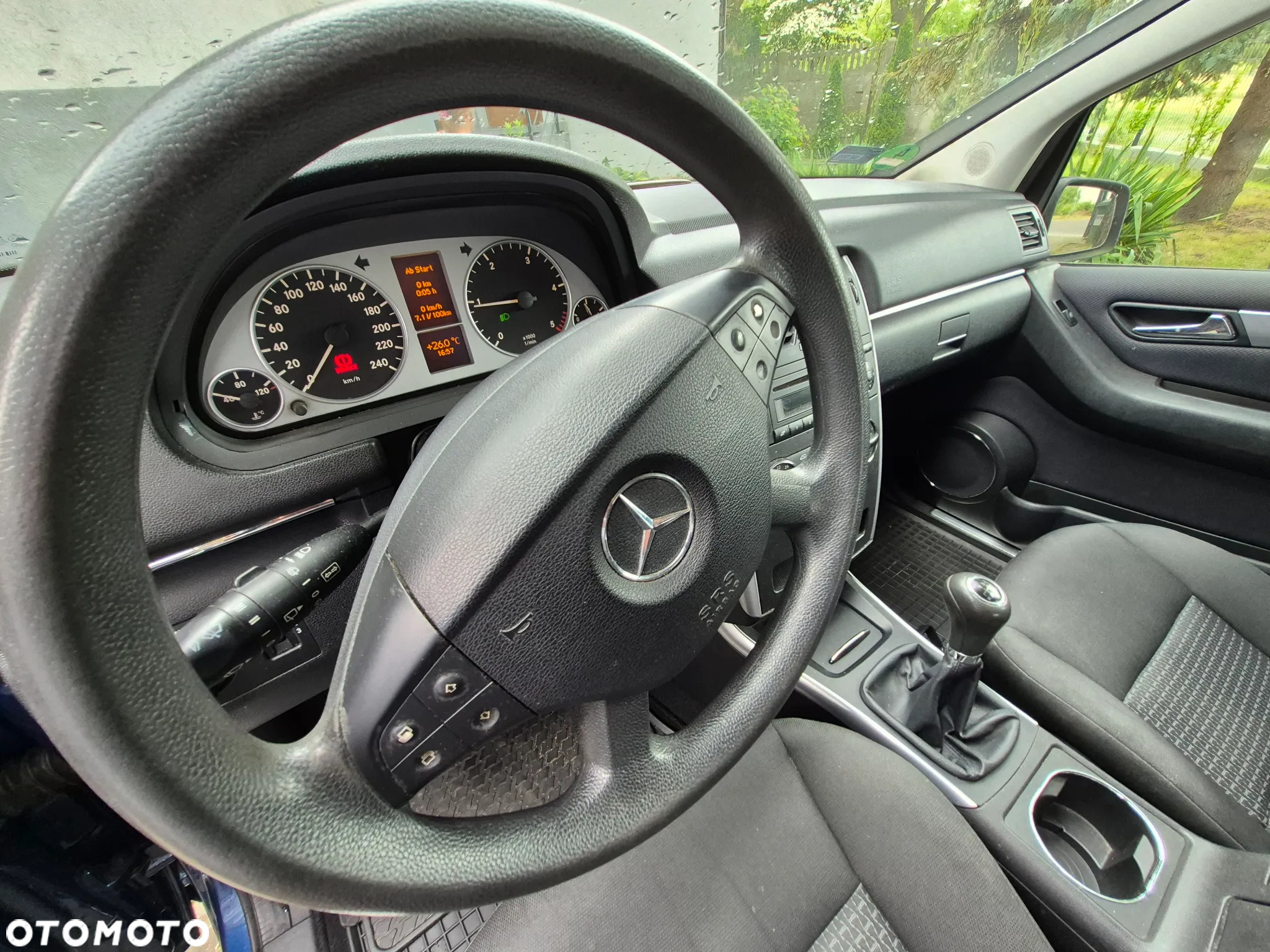Mercedes-Benz Klasa B 180 CDI - 12