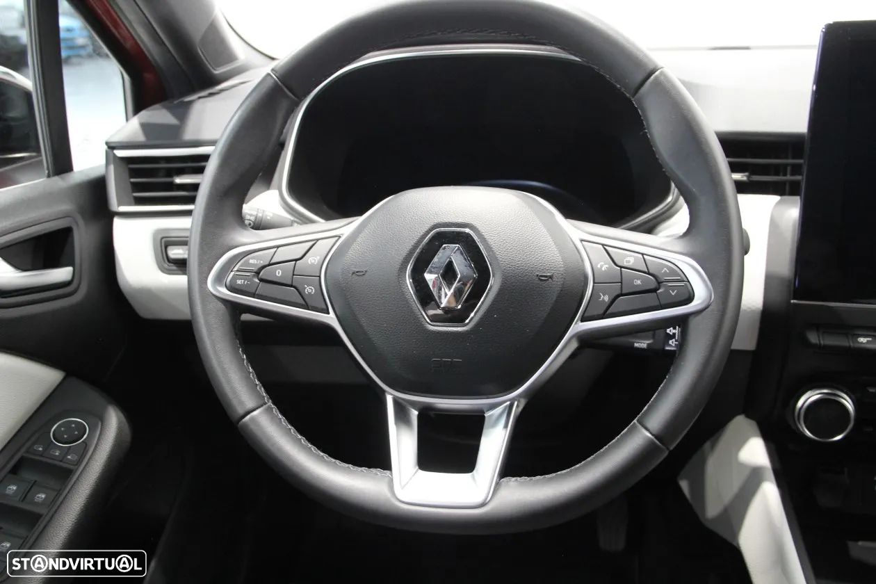 Renault Clio 1.0 TCe Techno - 9