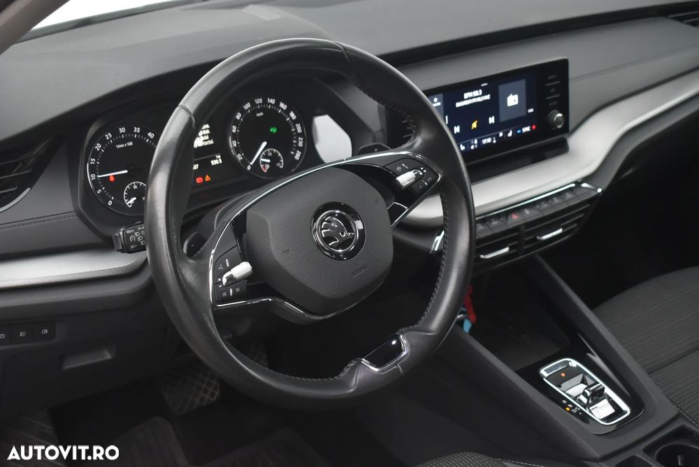 Skoda Octavia 2.0 TDI DSG Ambition - 5