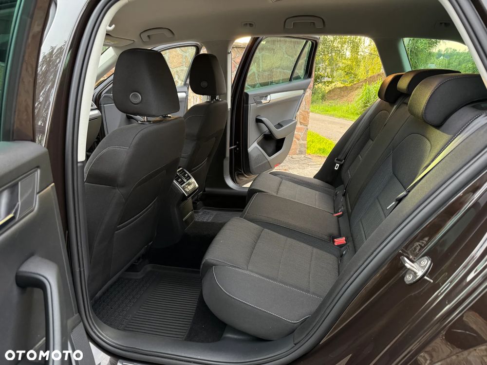 Skoda Superb 2.0 TDI 4x4 DSG Premium Edition - 22