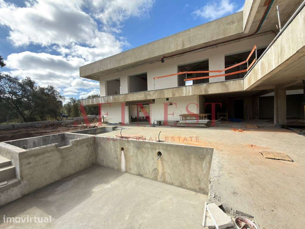 Moradia T5 de Luxo - Vila Alegre, Fernão Ferro - A casa onde tudo g... - Grande imagem: 2/60