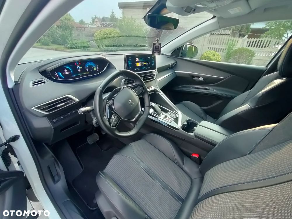Peugeot 3008 1.6 PureTech Hybrid PHEV Allure Pack S&S EAT8 - 5