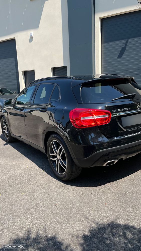 Mercedes-Benz GLA 200 (CDI) d 4Matic 7G-DCT Urban - 5
