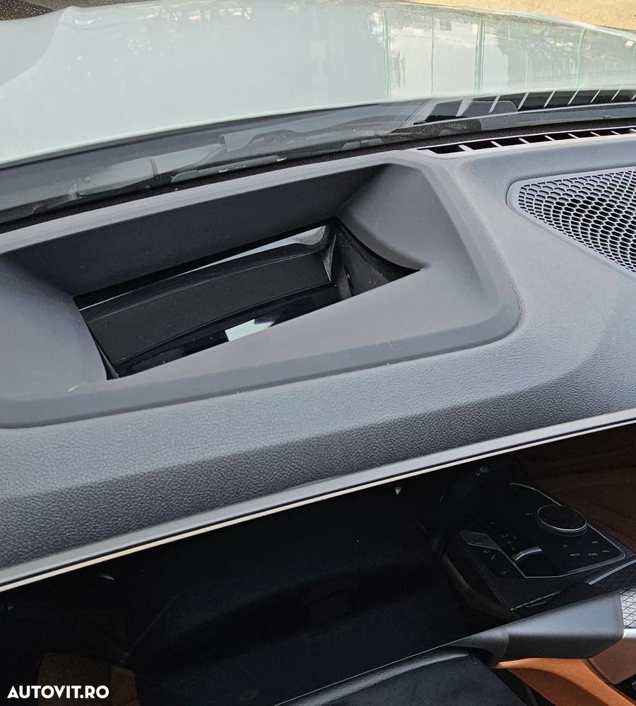 BMW Seria 3 330e xDrive AT PHEV - 11