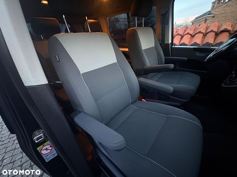 Volkswagen Multivan - 28
