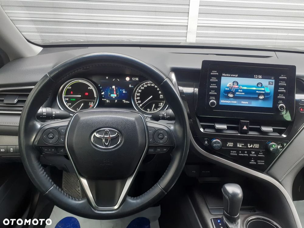 Toyota Camry - 9