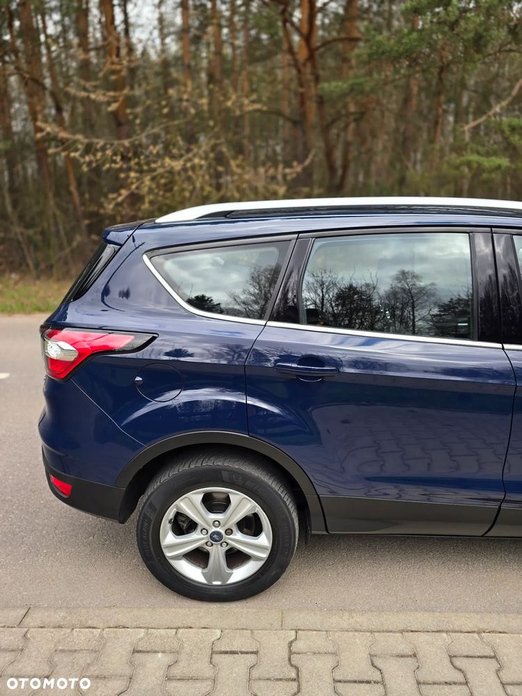 Ford Kuga 1.5 EcoBoost 2x4 Titanium - 13