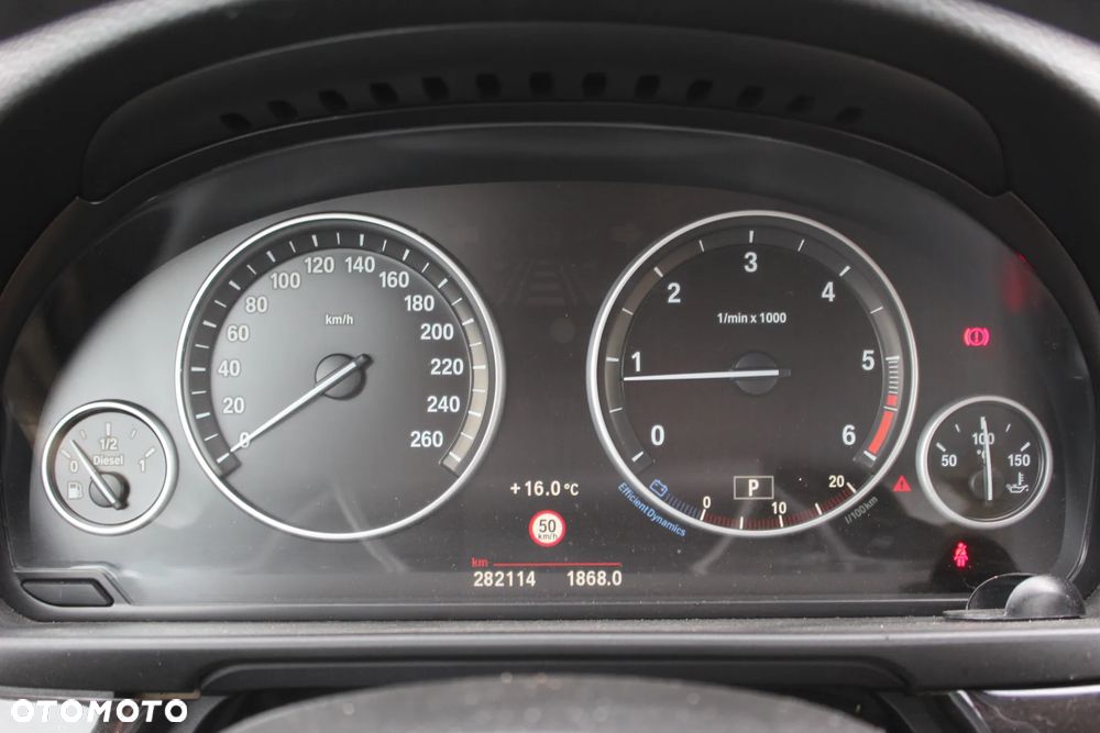 BMW Seria 5 520d Luxury Line - 25