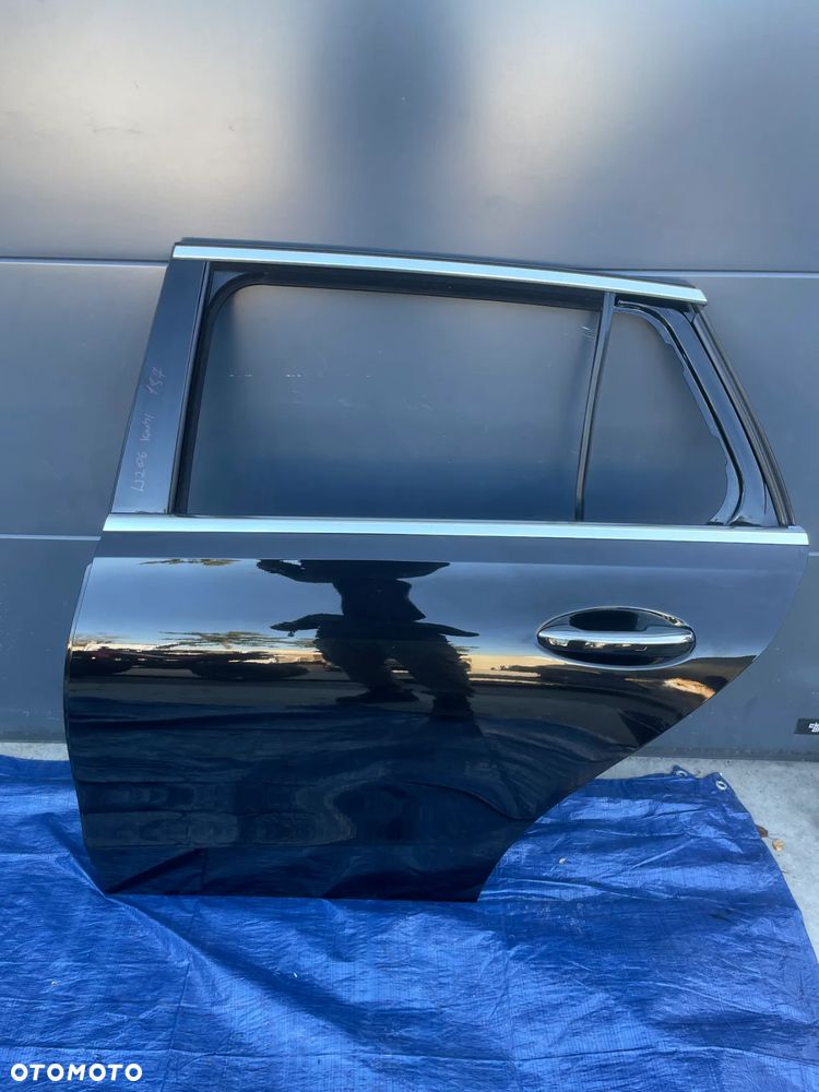 MERCEDES W206 MERCEDES-BENZ drzwi lewy tył kombi kolor 197