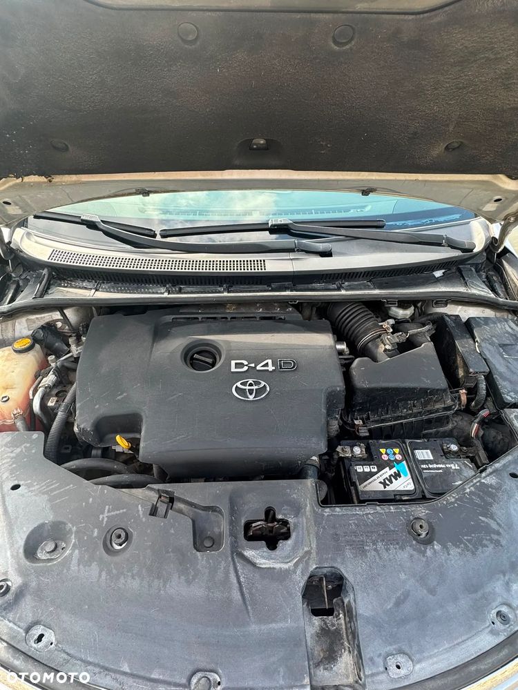 Toyota Avensis 2.0 D-4D Sol - 6