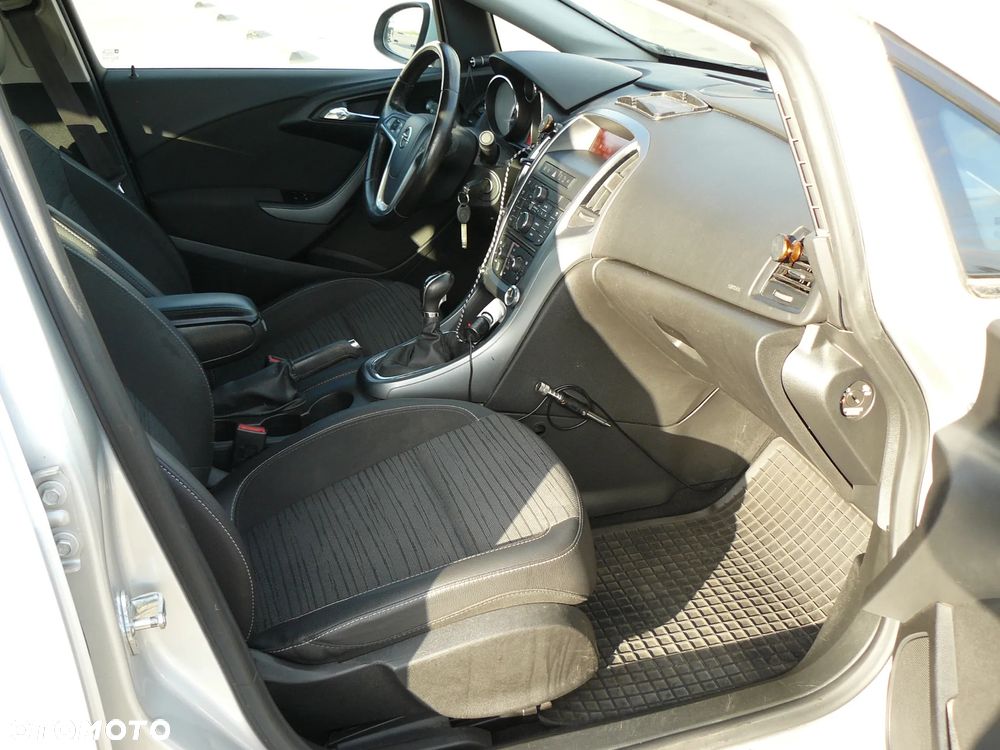 Opel Astra - 24