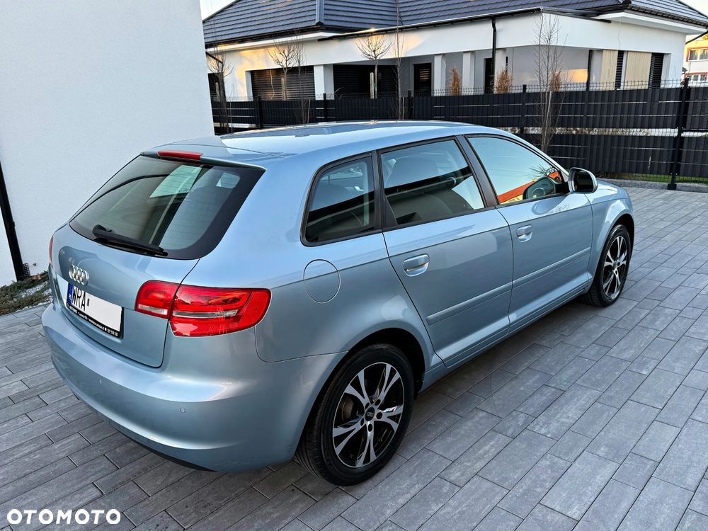 Audi A3 Sportback 1.6 Attraction - 22