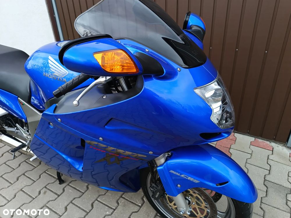 Honda CBR - 8