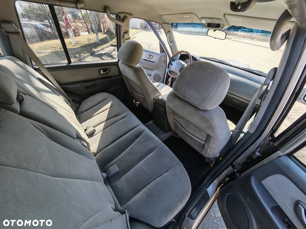 Hyundai Terracan - 10
