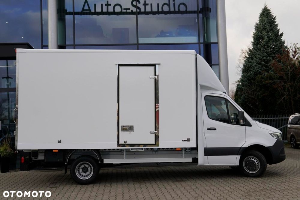 Mercedes-Benz Sprinter - 8