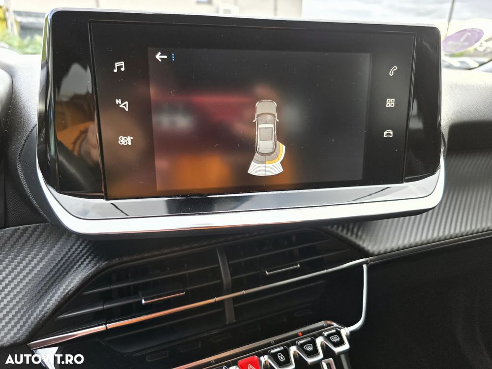 Peugeot 2008 1.5 BlueHDI 130 S&S EAT8 Allure - 31