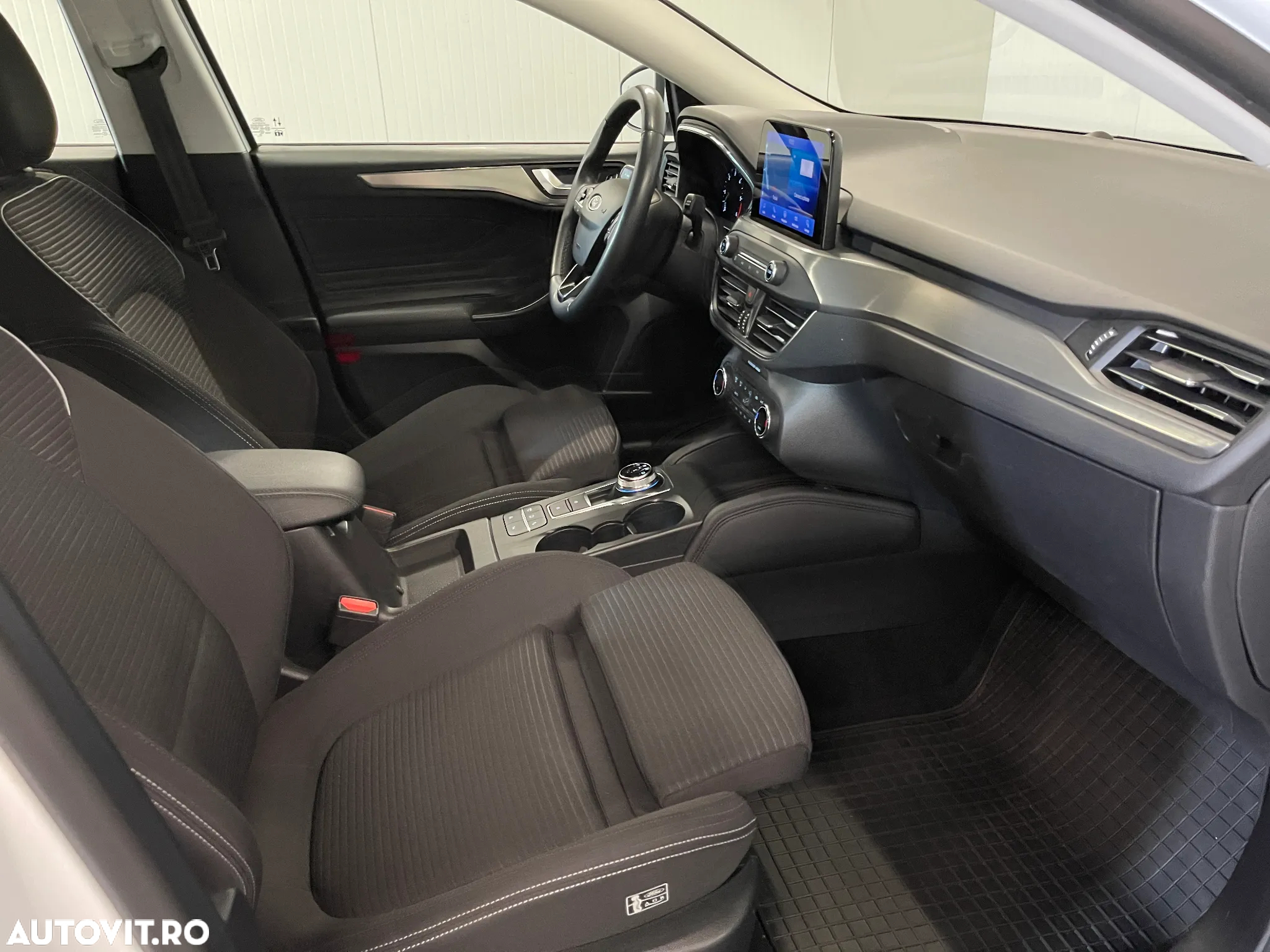 Ford Focus 2.0 EcoBlue Titanium - 11