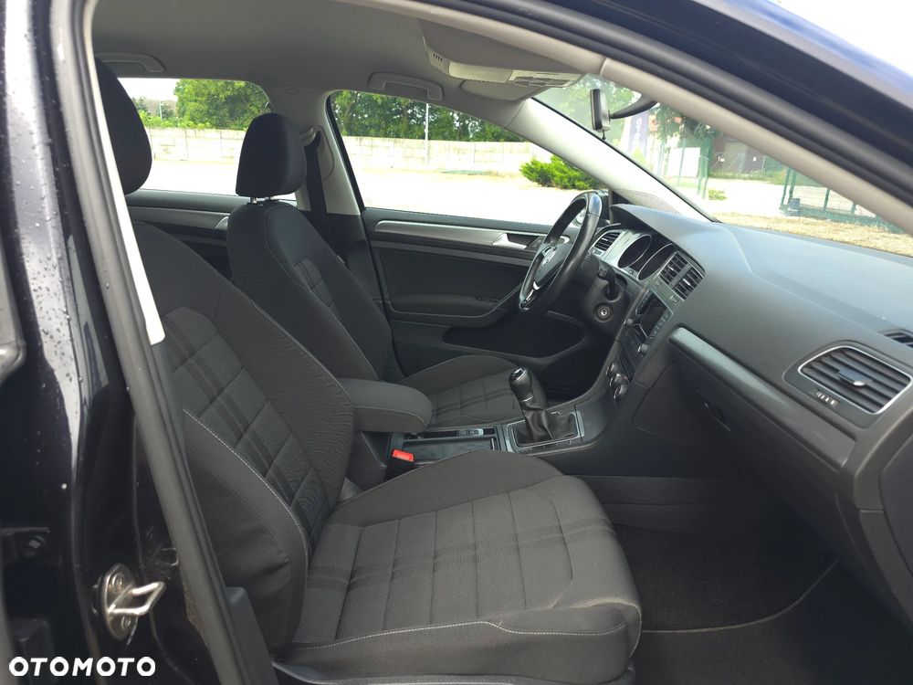 Volkswagen Golf 1.2 TSI BMT Trendline - 16