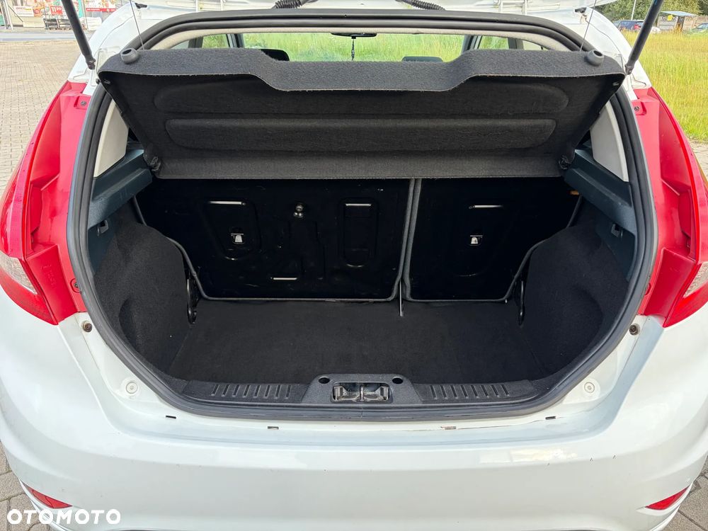 Ford Fiesta 1.6 Sport - 10