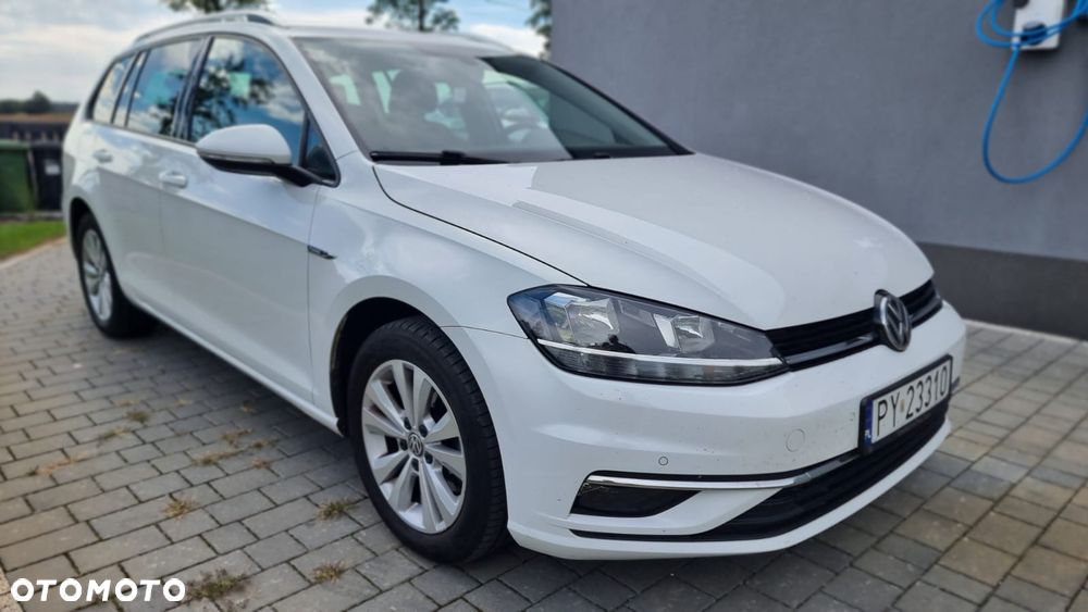 Volkswagen Golf - 2