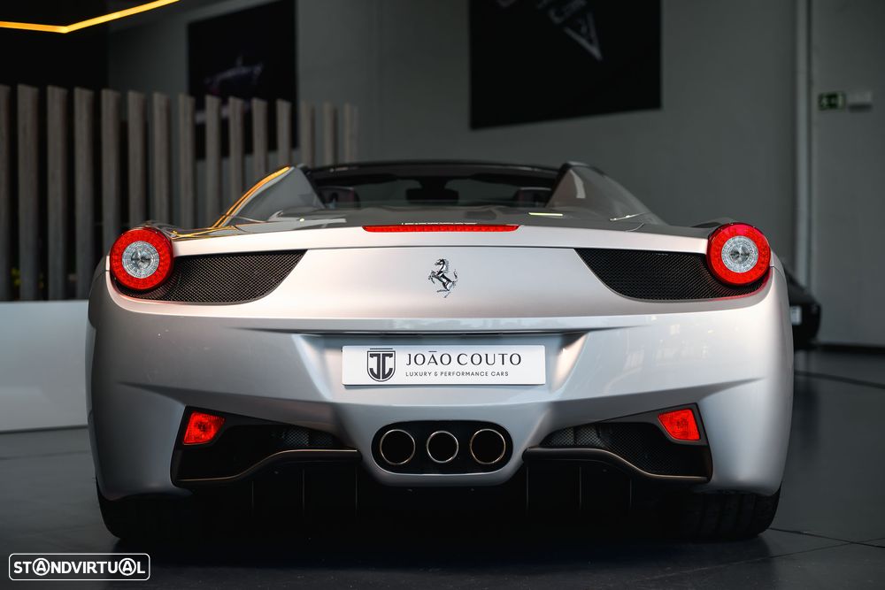 Ferrari 458 Italia Spider - 11