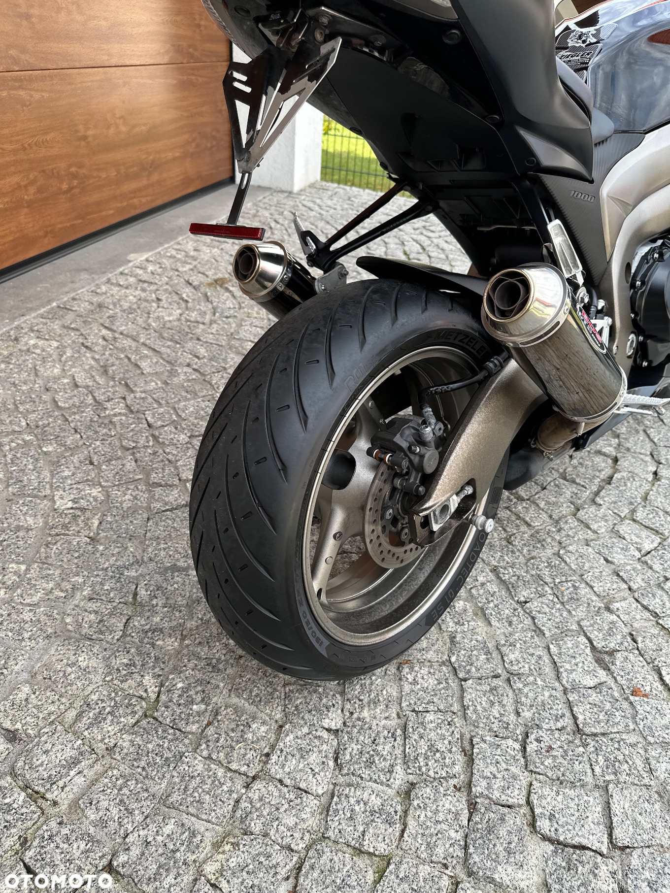 Suzuki GSX-R - 11