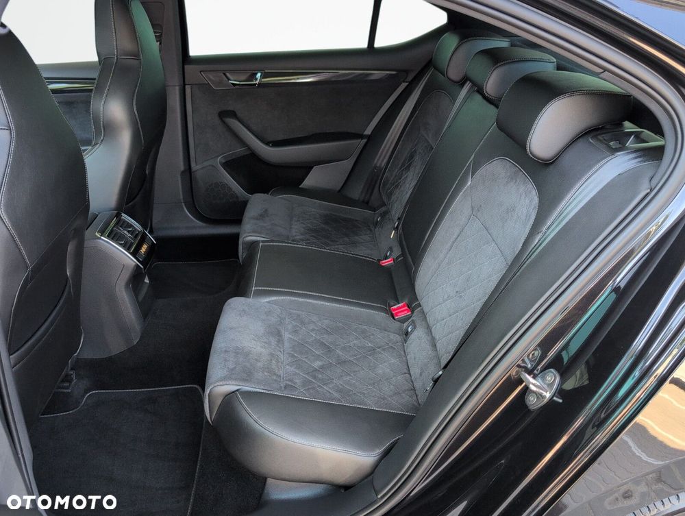 Skoda Superb 2.0 TSI 4x4 Sportline DSG - 12