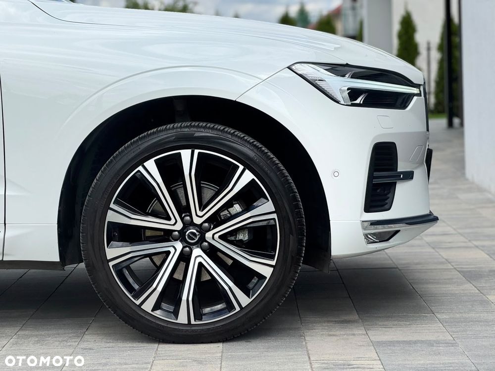 Volvo XC 60 B5 B AWD Ultimate Bright - 8