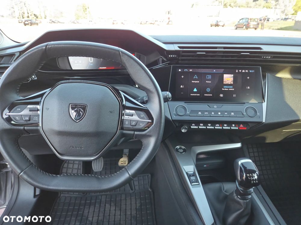 Peugeot 308 - 10