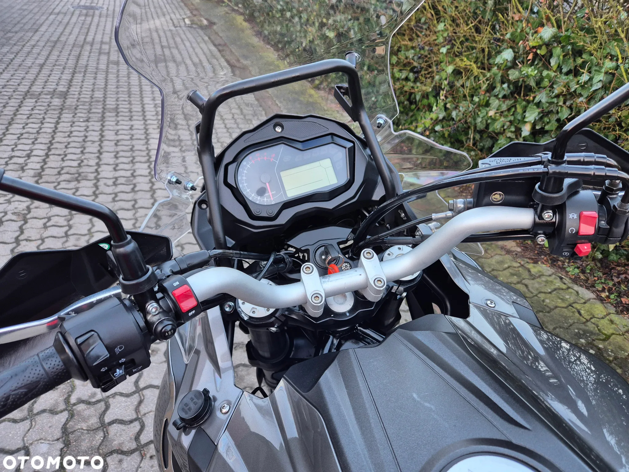 Benelli TRK 502X - 14