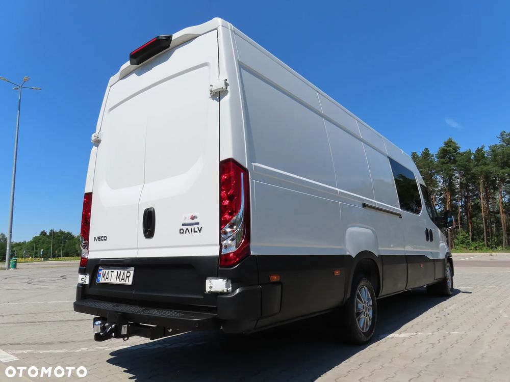 Iveco DAILY 35S18 DOKA Dubel Brygadowy MIXTO 7-Mio Os.+812 Kg Ład. POWER 3.0 HPI 180 KM Hi-Matic Automat L4H2 Rozstaw Osi 4100 mm WZMACNIANY FULL OPCJA Wyposażenia Gwarancja Fabryczna HAK 3500 KG Stan Auta Jak Z Salonu NOWY - 10