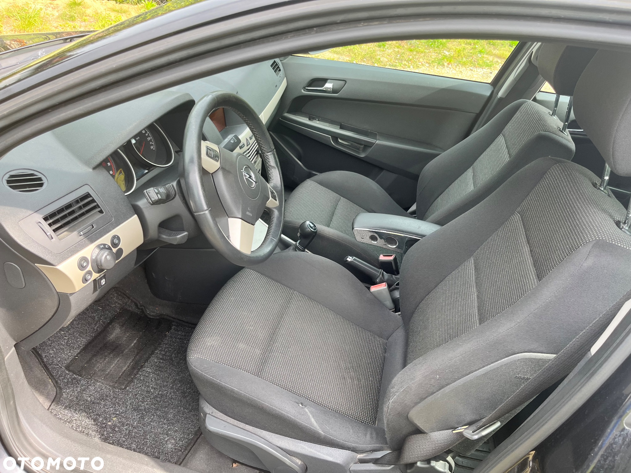 Opel Astra III 1.8 Cosmo - 12