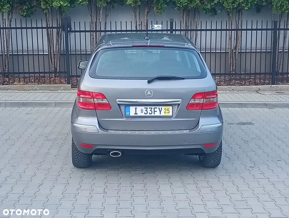 Mercedes-Benz Klasa B 200 CDI Autotronic Grand Edition - 13