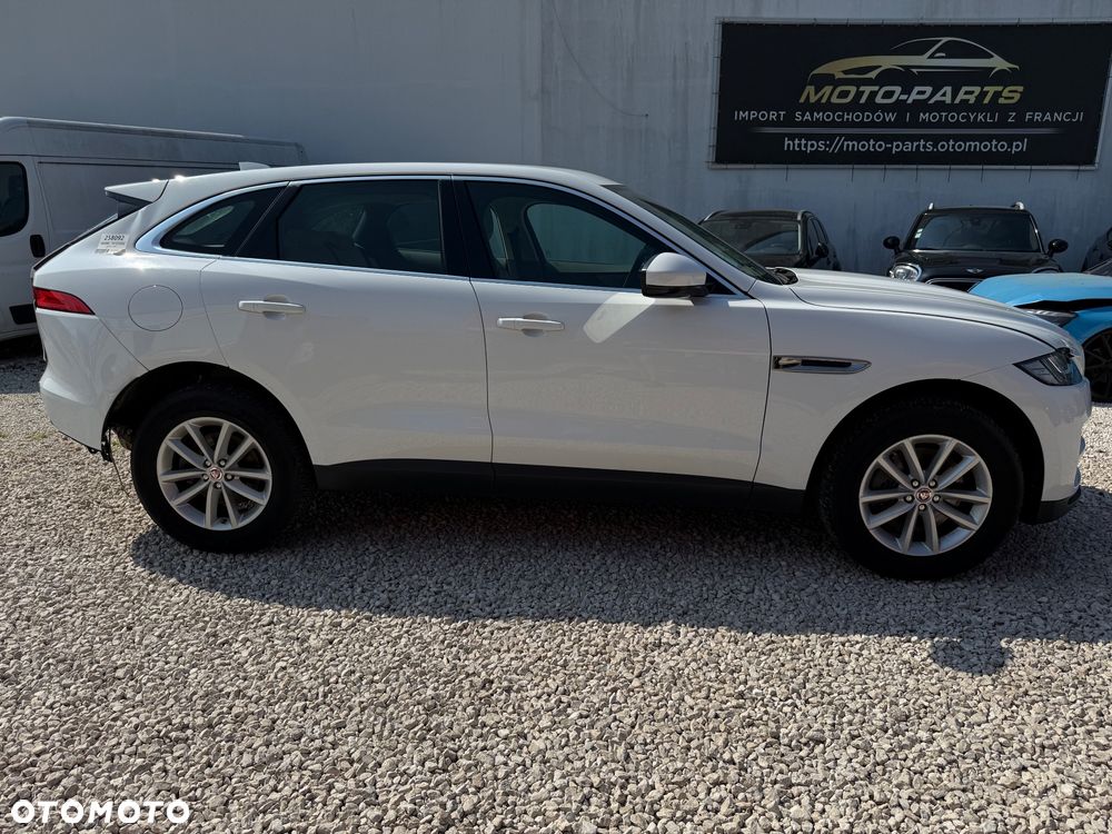 Jaguar F-Pace - 7
