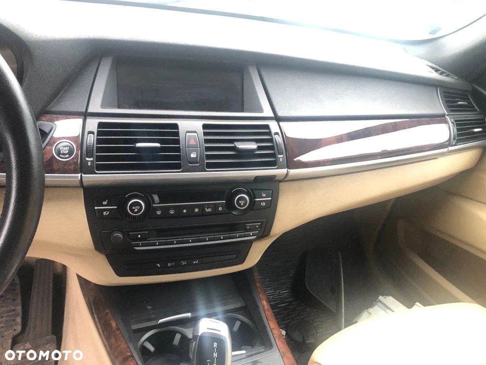 BMW X5 - 12