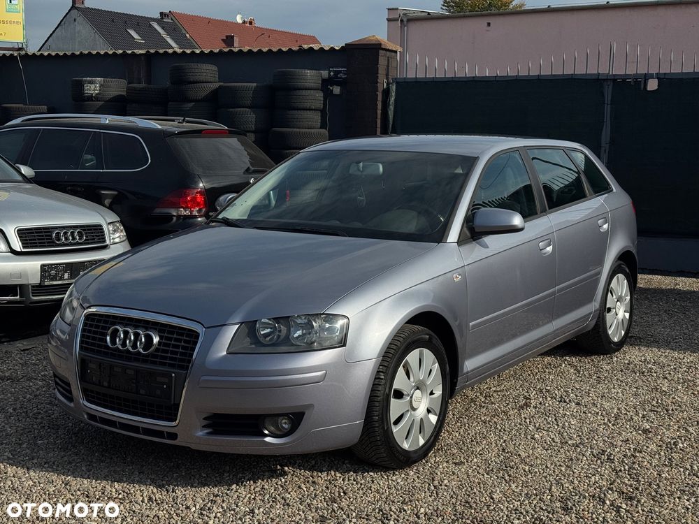 Audi A3 Sportback - 3