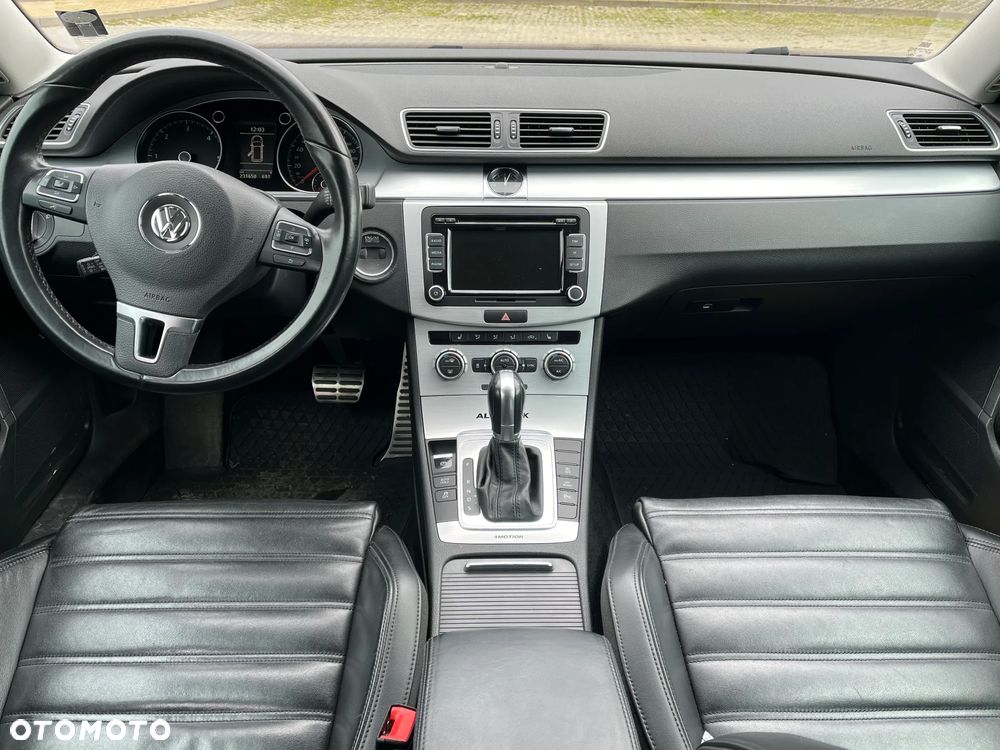 Volkswagen Passat Alltrack 2.0 TDI 4Motion DSG BlueMotion Tec - 10