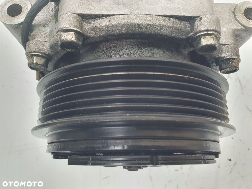KOMPRESOR KLIMATYZACJI Volvo S60 S80 V70 C70 XC70 XC90 2.4 D5 886110 - 7