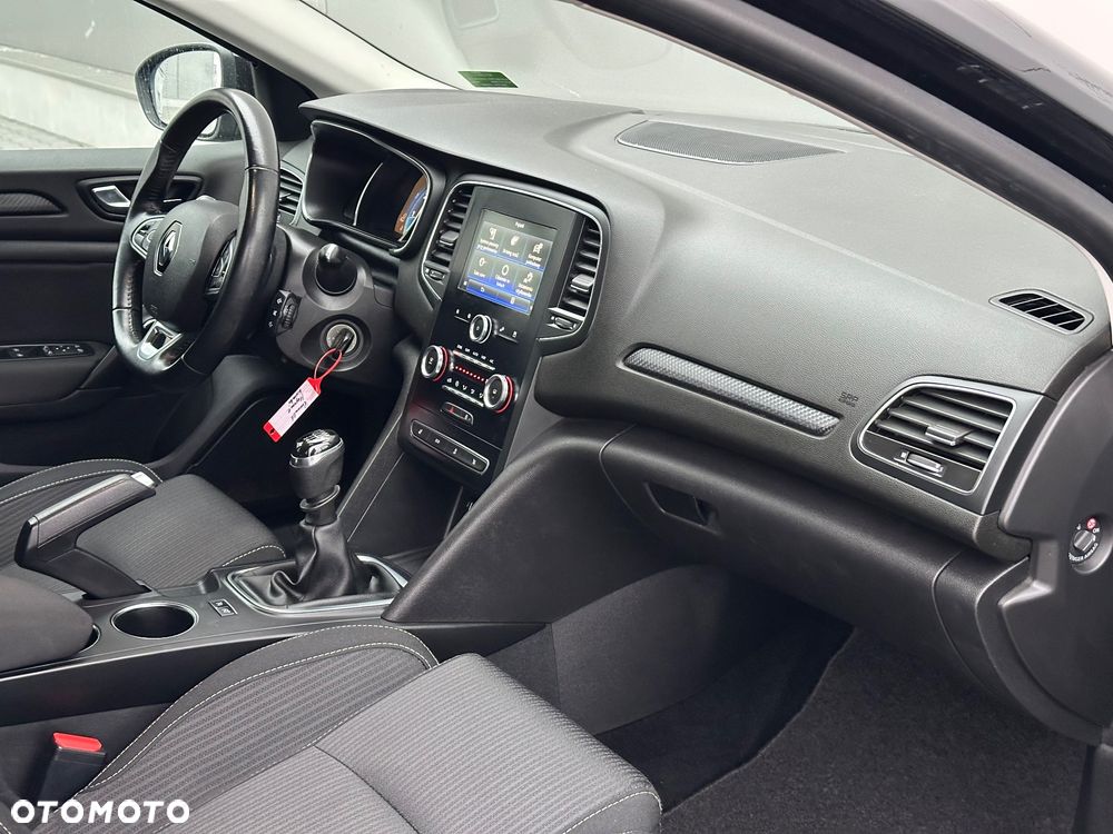 Renault Megane ENERGY TCe 130 INTENS - 36