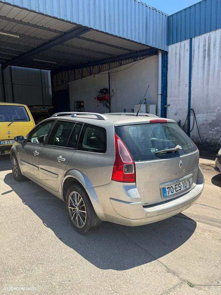 Renault Mégane Break 1.5 dCi Dynamique S - 4