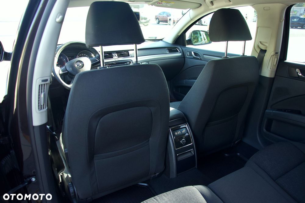 Skoda Superb 1.4 TSI Active - 22