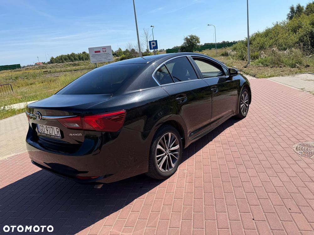 Toyota Avensis 2.0 D-4D Premium - 9