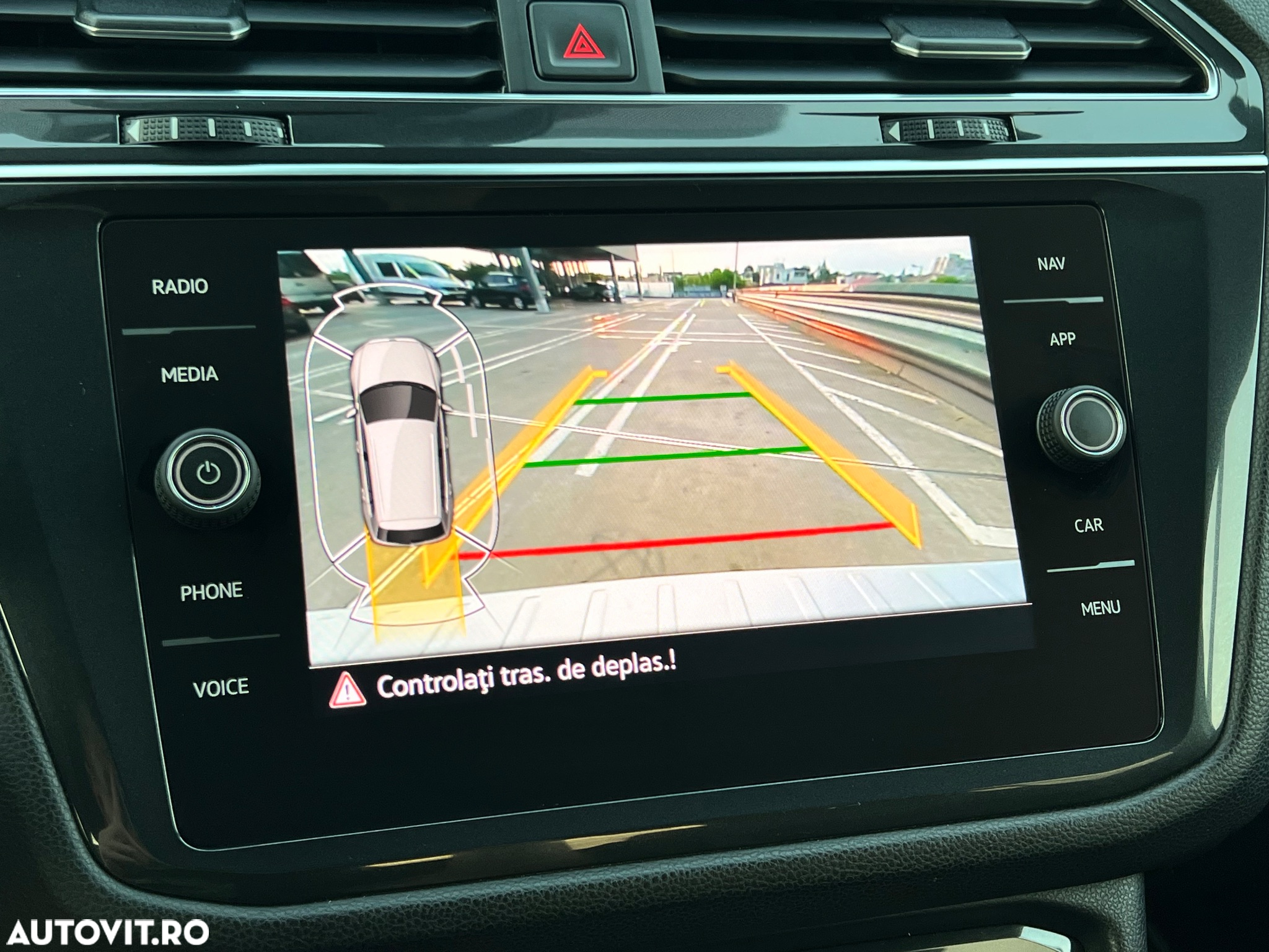 Volkswagen Tiguan Allspace 2.0 TDI 4Mot DSG R-Line - 13