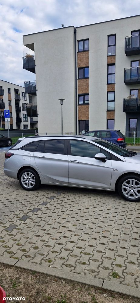Opel Astra 1.6 CDTI Enjoy S&S - 10