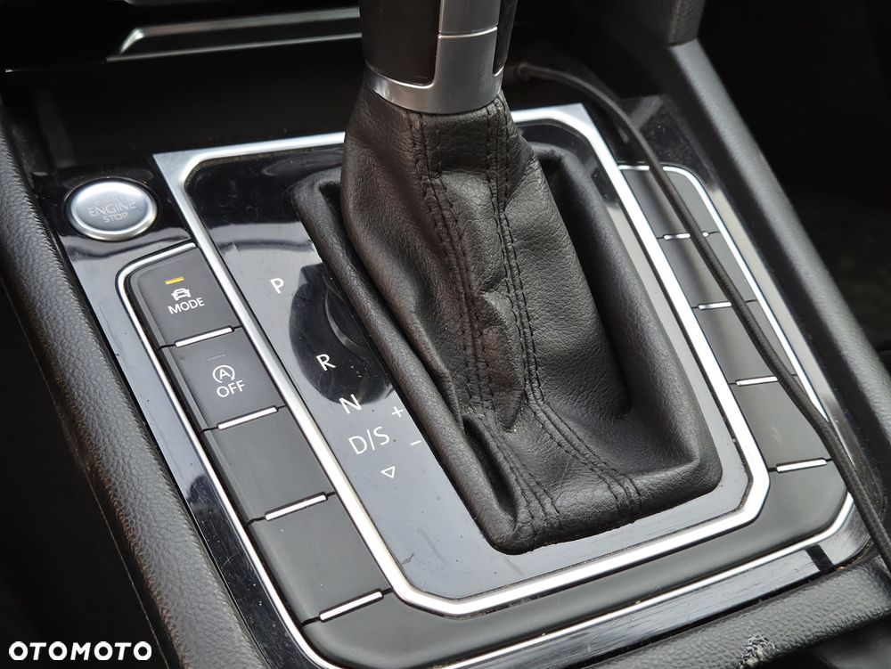 Volkswagen Passat 2.0 TDI BMT Highline DSG7 - 17